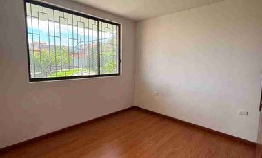 Vendo casa sector av de las Américas