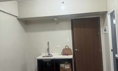1 bdroom Bare unit 29.20sqm for sale at 2.9M clean titleAt manila rivercity residences at sta ana manila