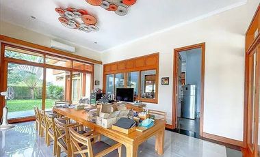 For Rent / Sale Luxury private pool villa along the Ping river and mountain view. Located in making Kaew Subdistrict, Mae Rim District, Chiang Mai.