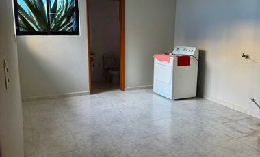 Renta de Casa a unas cuadras de la estacion de Tren Pinosuarez