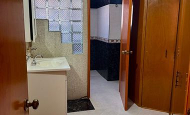 Renta de Casa a unas cuadras de la estacion de Tren Pinosuarez