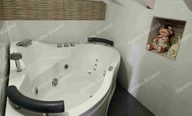 VENTA Hermosa Casa Remodelada Conjunto Anillo Vial