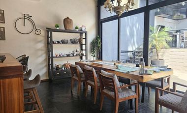 Casa en Venta en Calzada de Las Águilas!