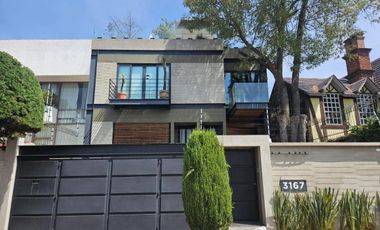 Casa en Venta en Calzada de Las Águilas!