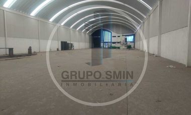 BODEGA COMERCIAL EN RENTA EN VALLE DE ORO DE 2000 M2