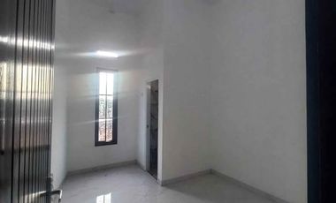 Rumah Komersial 2 Lantai Strategis Tengah Kota Dekat CIPLAZZ Rajabasa, Bandar Lampung