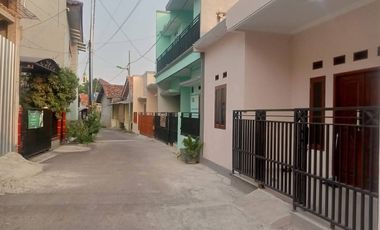 Rumah Murah siap huni Full DAK Akses mobil di Pondok Kelapa