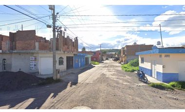 LINDA CASA. ZACAPU, MICHOACAN,