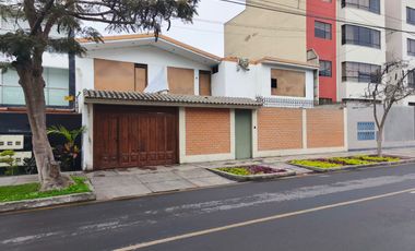 VENDO TERRENO DE 469 M2 EN SAN BORJA