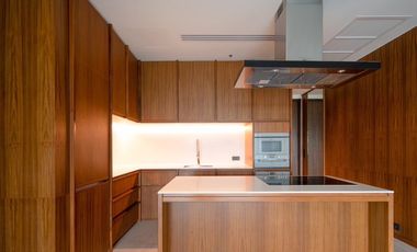 Condo for Sale 2 Bedrooms in Lumphini