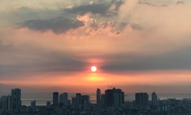 Luxury Living, Smart Price – Knightsbridge 56thFlr for ₱25K/month