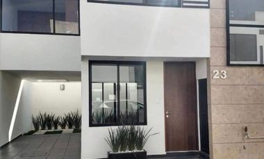 Casa Moderna en venta en Cuautlancingo, Puebla.