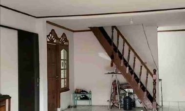 Dijual cepat rumah kontrakan dan kosan 2rumah jadi satu di tangsel