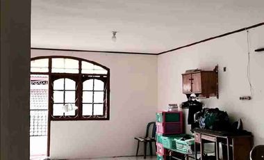 Dijual cepat rumah kontrakan dan kosan 2rumah jadi satu di tangsel