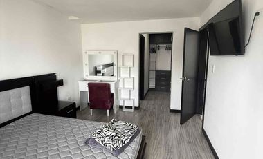 Amplia Casa Amoblada en Renta con espacioso garaje