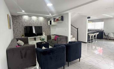 Amplia Casa Amoblada en Renta con espacioso garaje