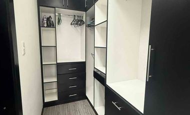 Amplia Casa Amoblada en Renta con espacioso garaje