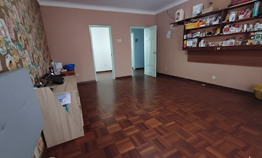 AMPLIA CASA PARA USO EMPRESARIAL