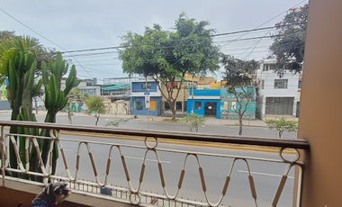 AMPLIA CASA PARA USO EMPRESARIAL