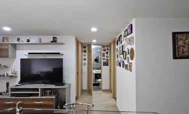 Apartamento de 3 alcobas y servicio en venta. Medellín - Conquistadores