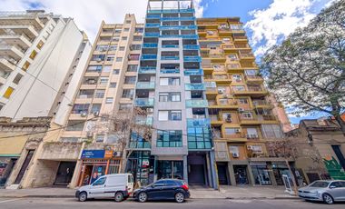 VENTA DEPARTAMENTO CON PATIO EXCLUSIVO Y PILETA - ROSARIO