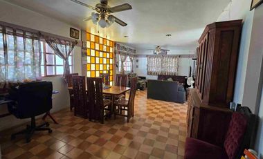 Terreno con casa en venta GRAN OPORTUNIDAD.