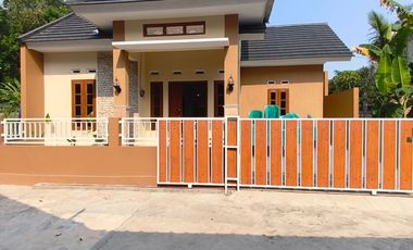 JUAL RUMAH MURAH SEYEGAN AKSES MOBIL PAPASAN 595JT NEGO