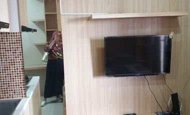 Green pramuka arpartment residence unit studio bagus tahunan/bulanan
