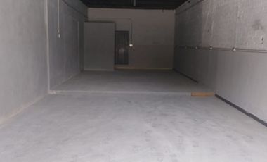 Propiedad Comercial, con locales comerciales y terraza, sobre Av. calzada independencia