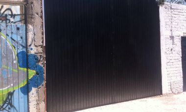 Propiedad Comercial, con locales comerciales y terraza, sobre Av. calzada independencia
