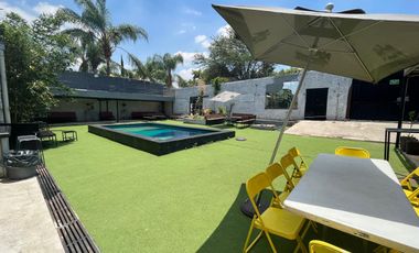 Propiedad Comercial, con locales comerciales y terraza, sobre Av. calzada independencia