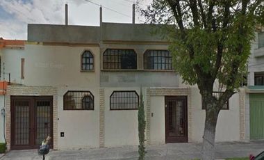 CASA EN REMATE EN NAUCALPAN CIUDAD SATELITE