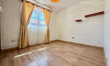 SAN ESTEBAN - ARRIENDA CASA 2D 2B 1E - COND. TOCORNAL