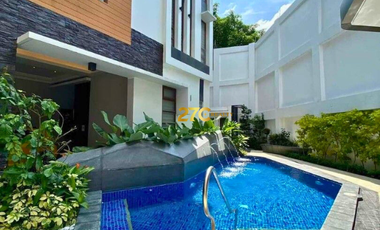 Townhouse for Rent with 3 Parking Slots in San Nicolas, Manila