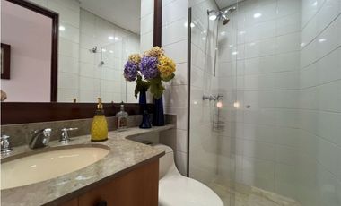 VENDO APARTAMENTO AGUACATALA POBLADO