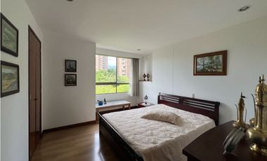 VENDO APARTAMENTO AGUACATALA POBLADO
