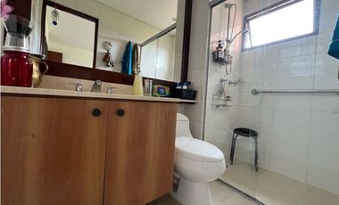 VENDO APARTAMENTO AGUACATALA POBLADO