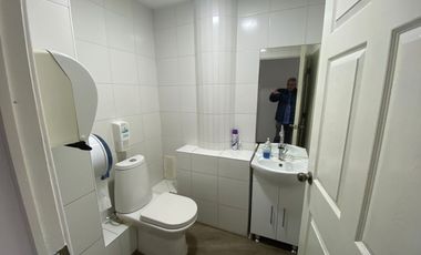 Gran oficina 471 m2, muchos privados, especial cosmética