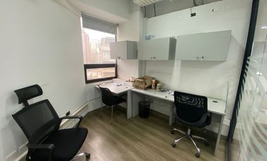 Gran oficina 471 m2, muchos privados, especial cosmética