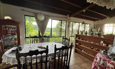 Vendo Finca por la Av. Condina