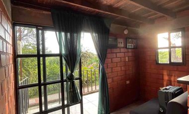 Vendo Finca por la Av. Condina