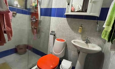 Vendo Finca por la Av. Condina