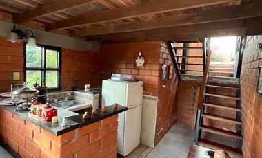 Vendo Finca por la Av. Condina