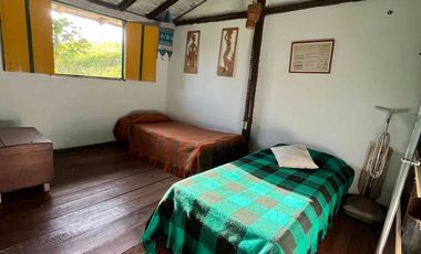 Vendo Finca por la Av. Condina