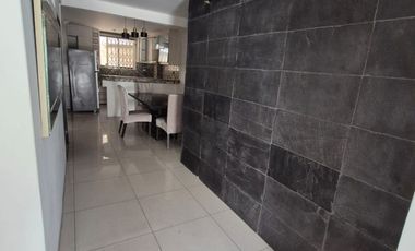 Departamento Semiamoblado en Alquiler en la Alborada,  Planta Baja, 2 Habitaciones, 2 Baños, Parqueo, Norte de Guayaquil.