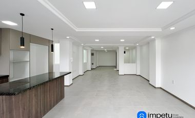 Departamento triplex en venta en sector Estancia Norte cerca de la avenida principal al norte de la ciudad de Loja