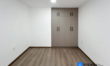 Departamento triplex en venta en sector Estancia Norte cerca de la avenida principal al norte de la ciudad de Loja