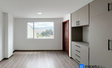 Departamento triplex en venta en sector Estancia Norte cerca de la avenida principal al norte de la ciudad de Loja