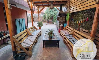 Se Vende Hermosa Casa en Villa Lo Arrieta – La Reina