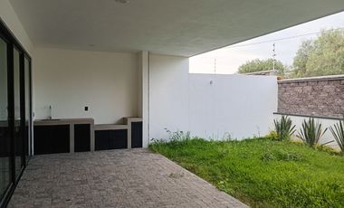 CASA EN VENTA EN ALAMOS TRES MARIAS MORELIA